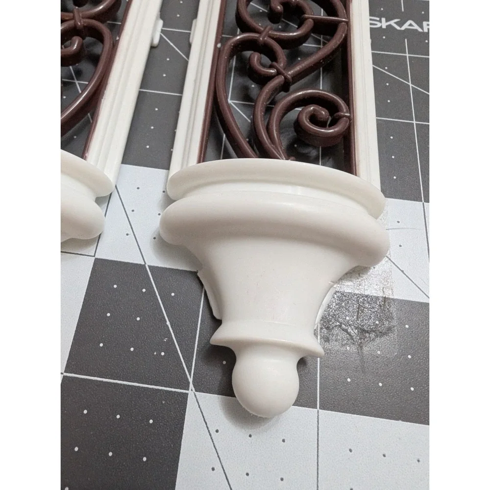 Bratz‎ The Movie Mansion Dollhouse MGA side deco windows lot 2 replacement